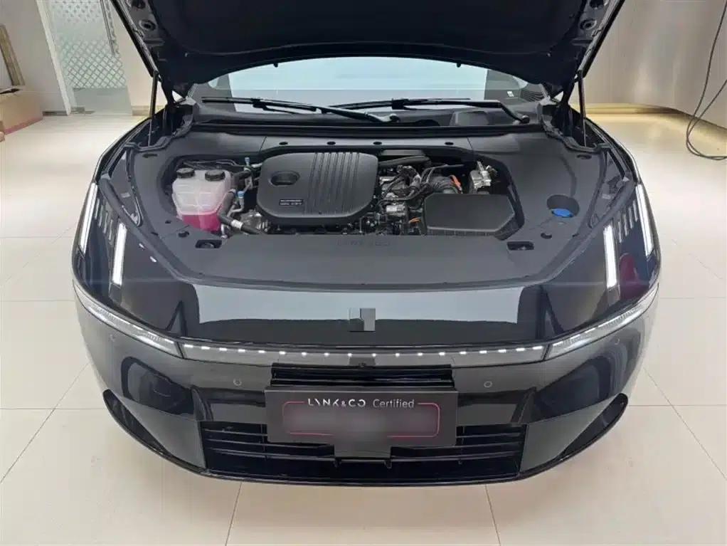 Lynk & Co 10 2025 Model 120 AWD Ultra — миниатюра 19