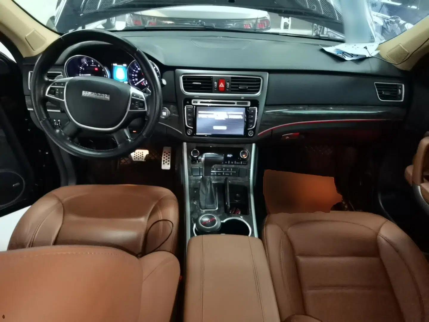 Haval H8 2015 2.0T Two-Wheel Drive Comfort Version — миниатюра 13