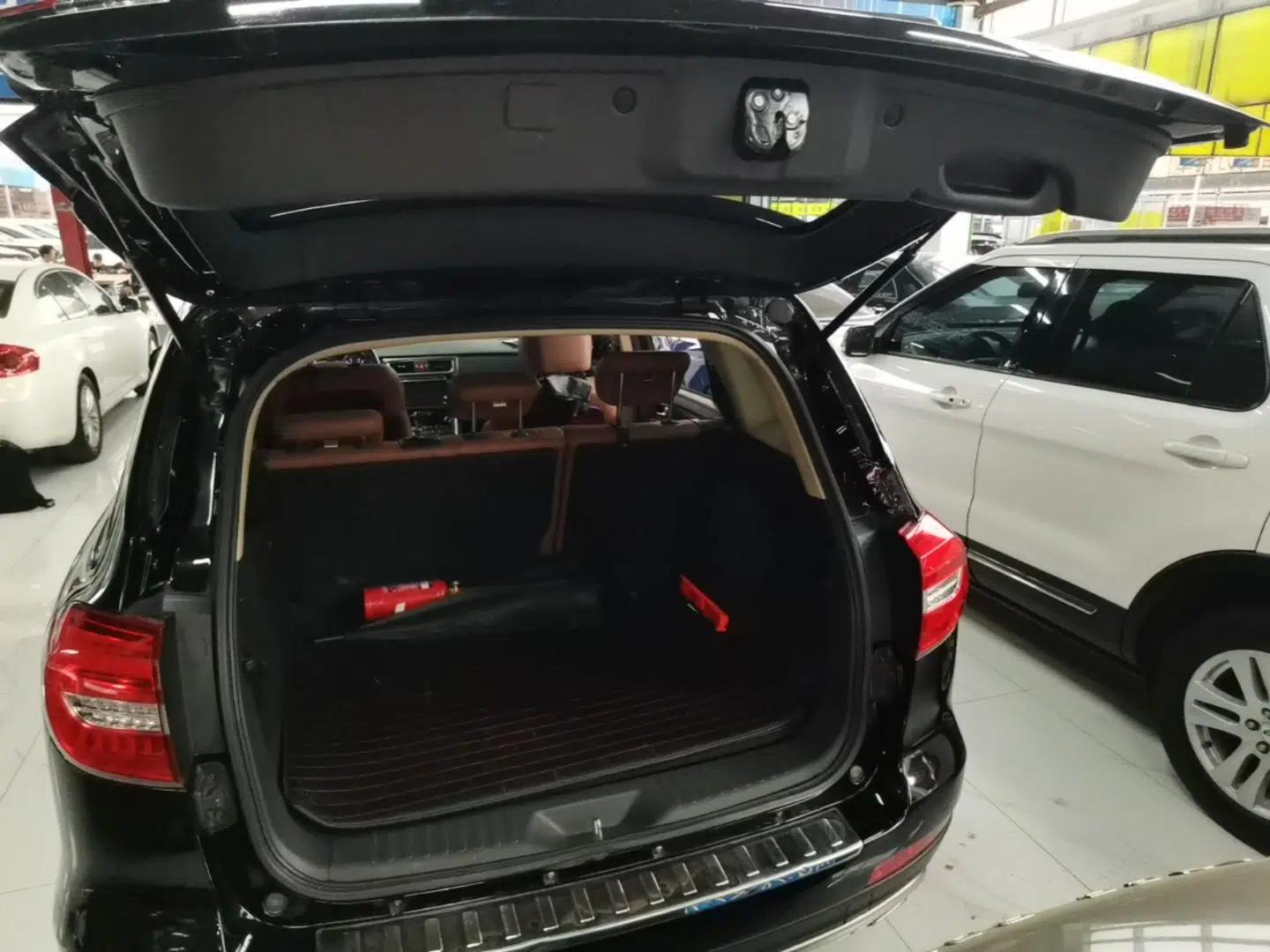 Haval H8 2015 2.0T Two-Wheel Drive Comfort Version — миниатюра 22