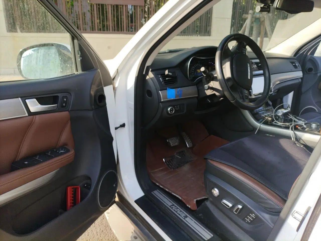 Haval H8 2017 2.0T Gasoline 4x4 Smart Enjoyment Version — миниатюра 17