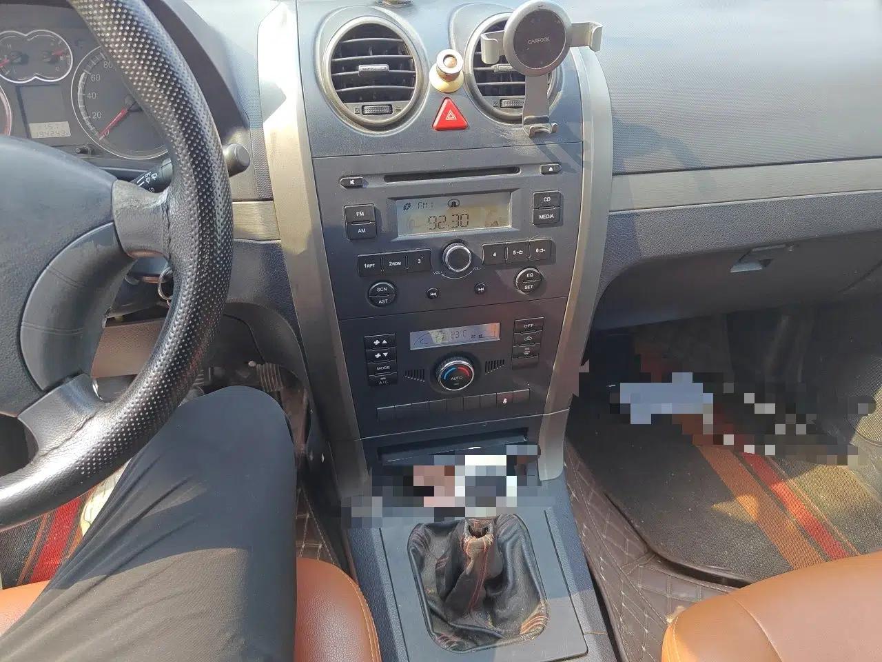 Haval H3 2010 Leading Edition 2.5 TCI Two-Wheel Drive Comfort Model — миниатюра 14