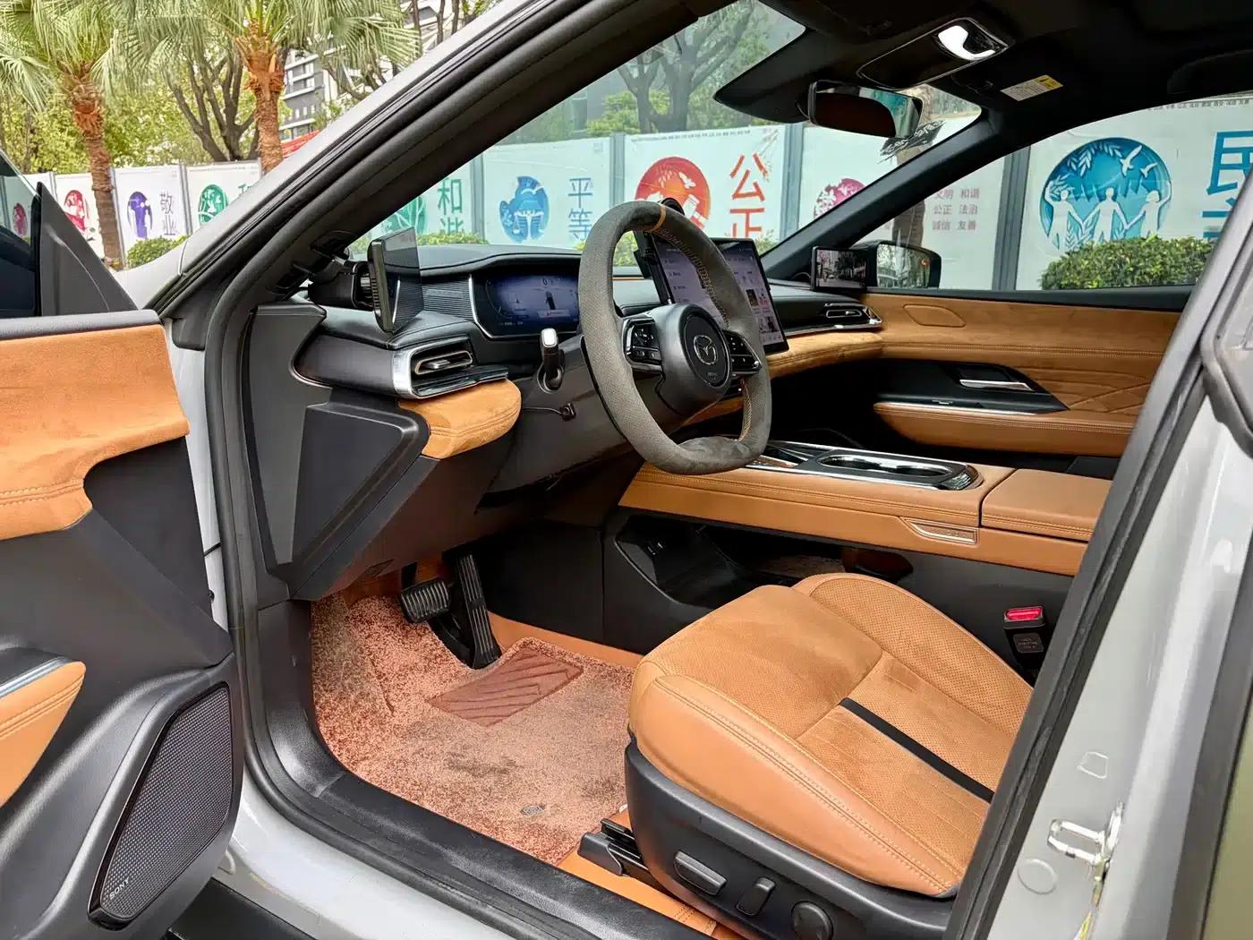 Mazda EZ-6 2024 Extended Range 200 Smart Edition — миниатюра 8