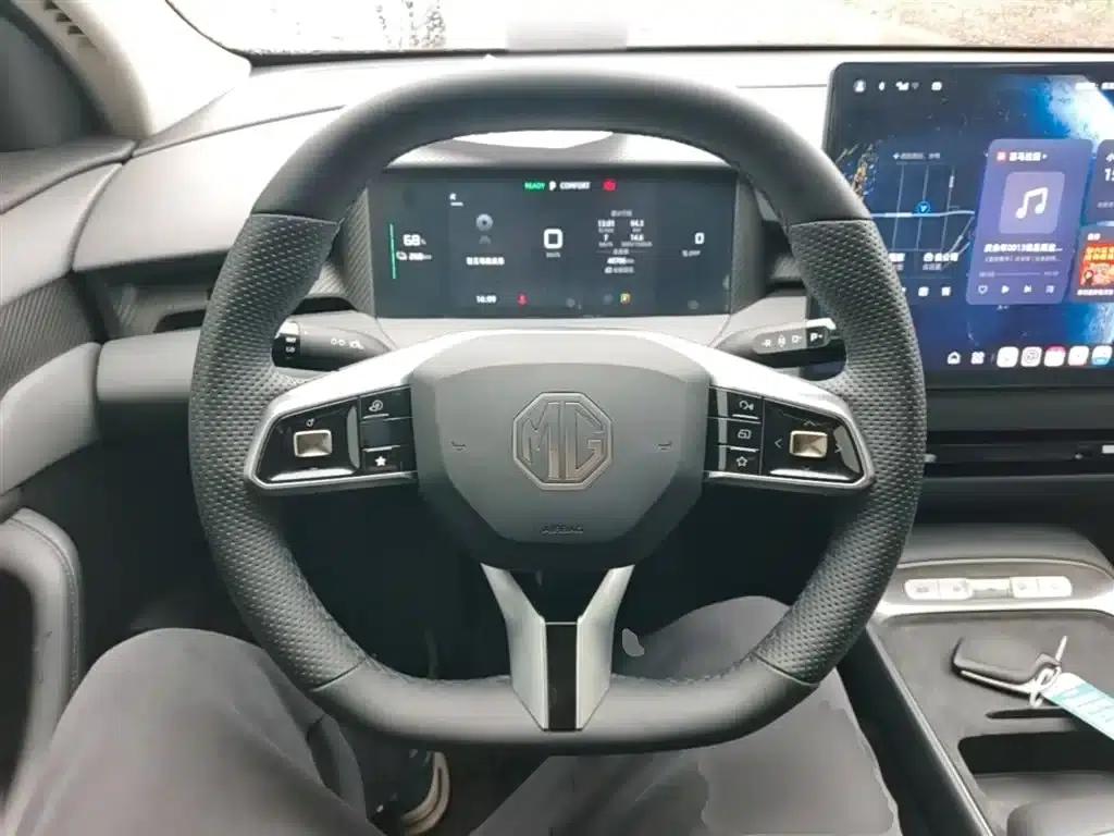MG ES5 2025 425pro Rear-Wheel Drive — миниатюра 11