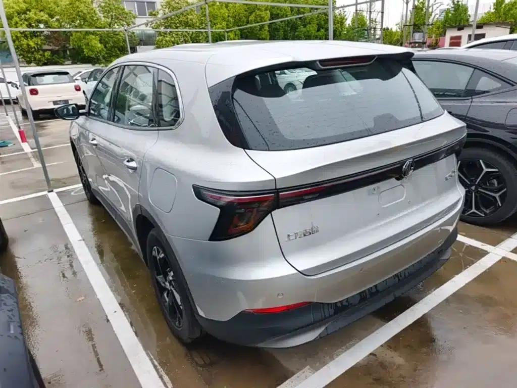 MG ES5 2025 515pro Rear-Wheel Drive — миниатюра 5