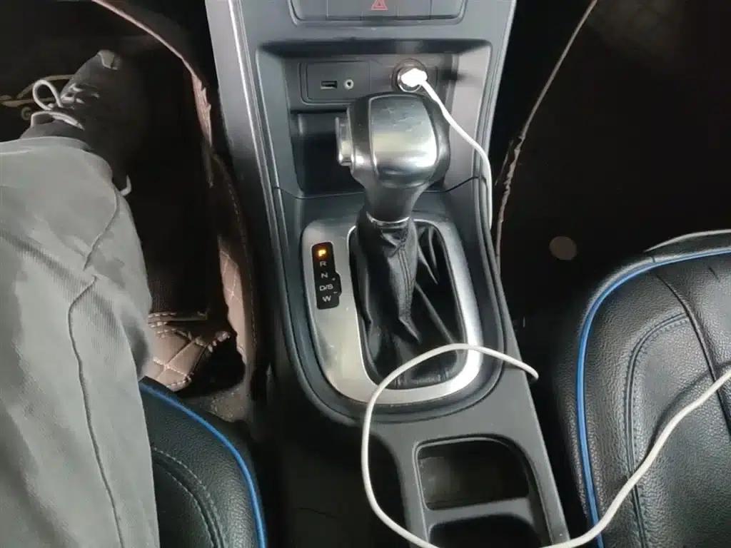 2015 Toyota GT 1.5T Automatic Elite Edition — миниатюра 14