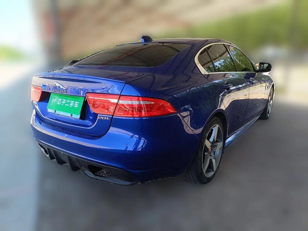 Jaguar XE 2017 2.0T 200 PS R-Sport — миниатюра 6