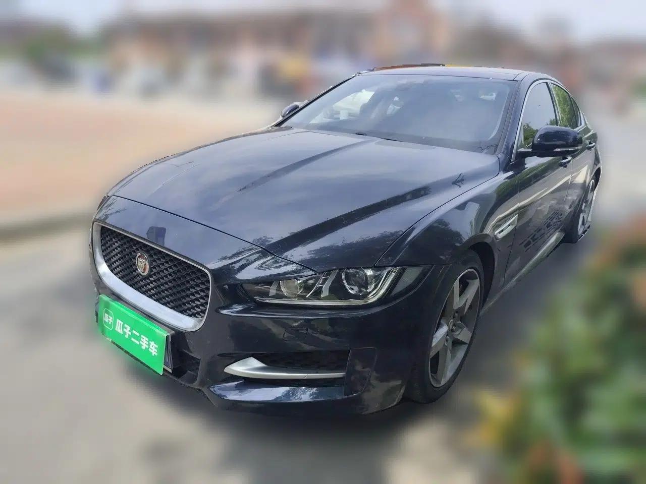 Jaguar XE 2015 2.0T 240 PS R-Sport — миниатюра 1