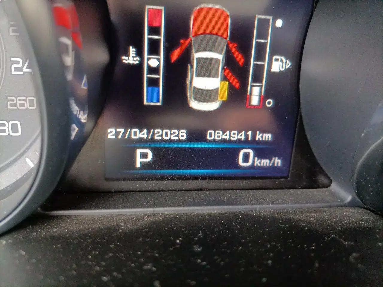 Jaguar XE 2015 2.0T 200 PS R-Sport — миниатюра 13