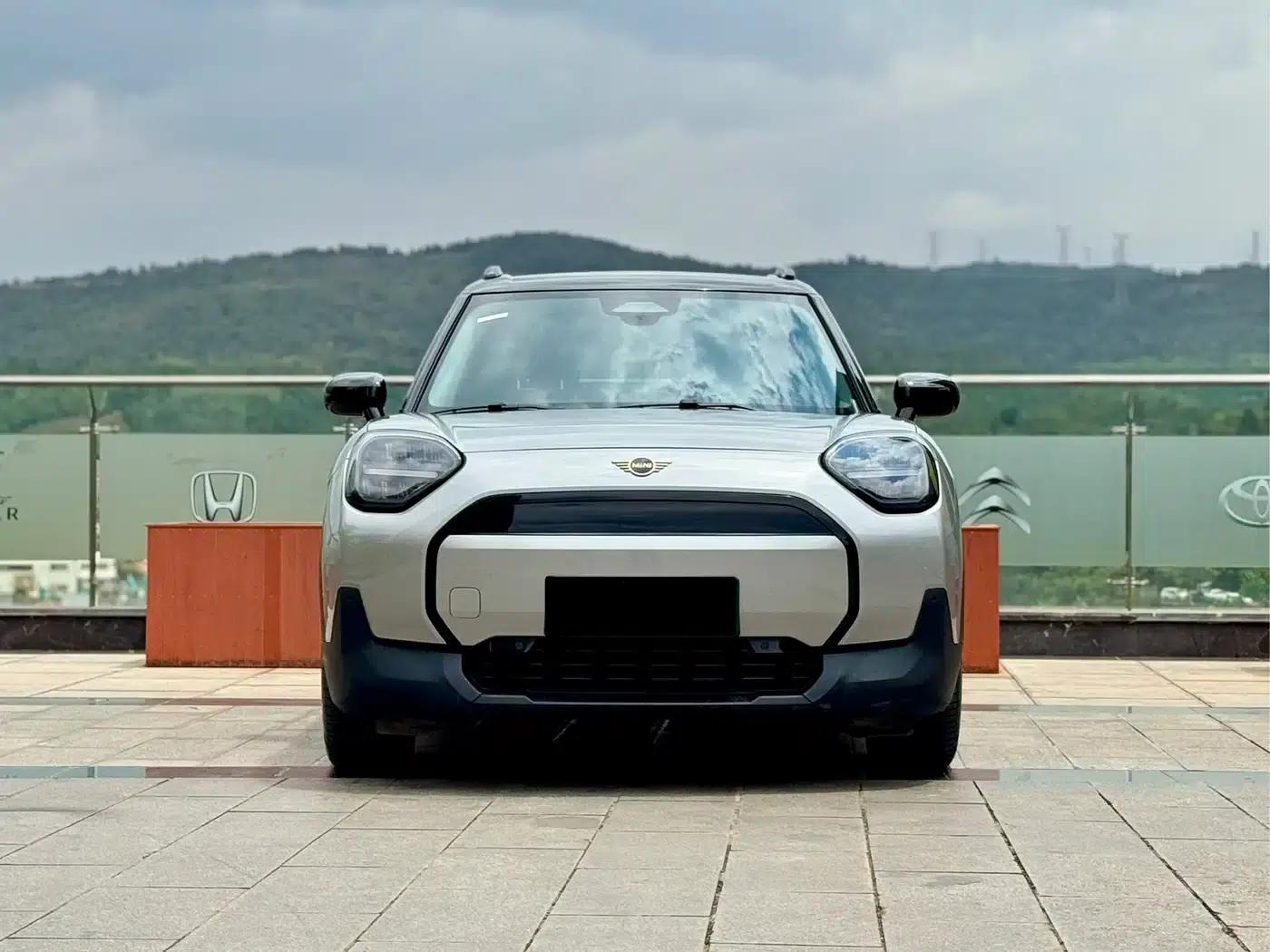 2024 Electric MINI Aceman E Classic — миниатюра 2