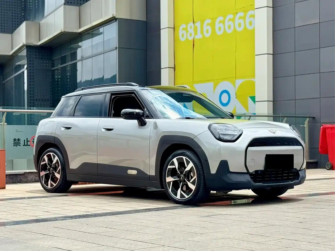 2024 Electric MINI Aceman E Classic — миниатюра 3