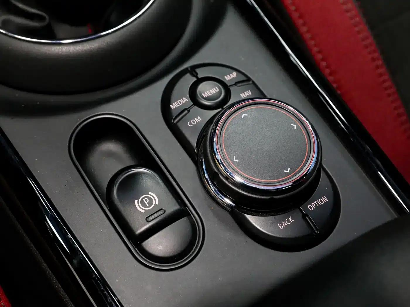 MINI JCW CLUBMAN 2018 2.0T JOHN COOPER WORKS ALL- — миниатюра 26