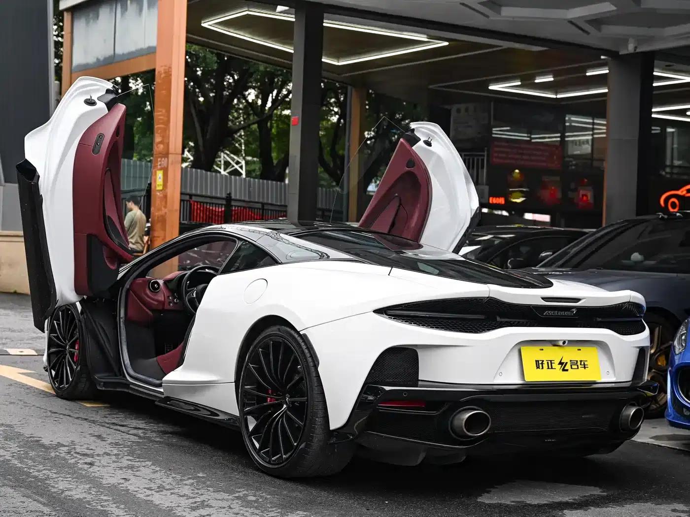 McLaren GT 2023 4.0T Standard Edition — миниатюра 3