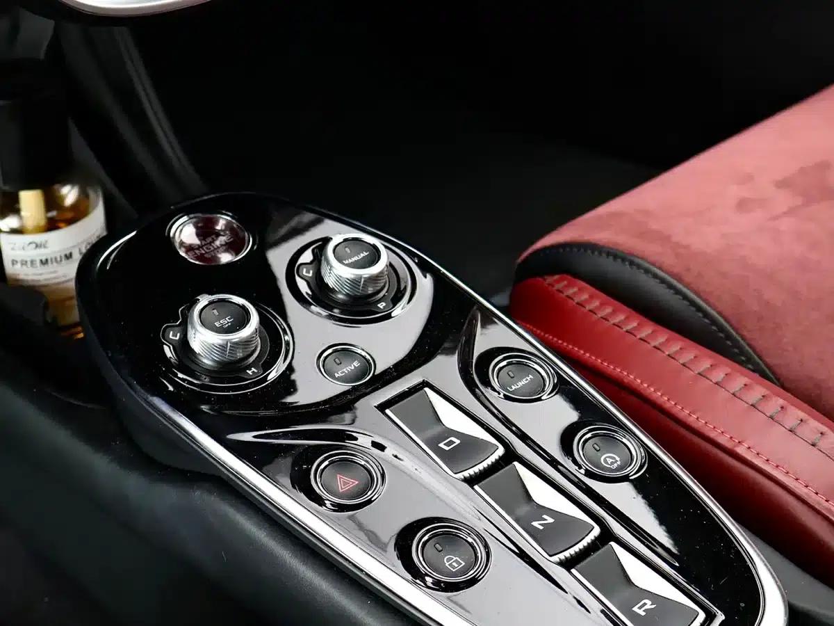 McLaren GT 2022 4.0T Standard Edition — миниатюра 7