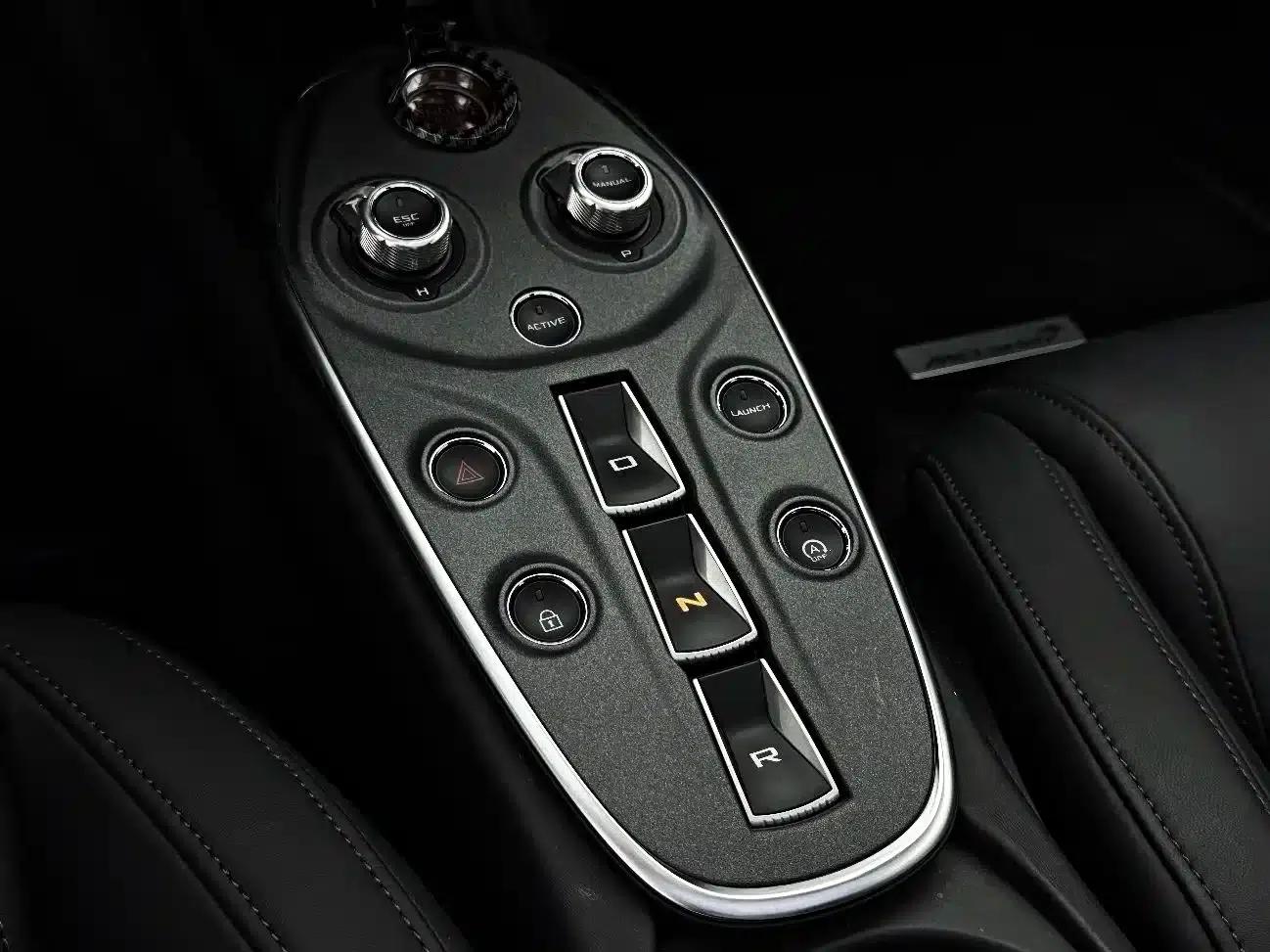 McLaren GT 2019 4.0T Standard Edition — миниатюра 17