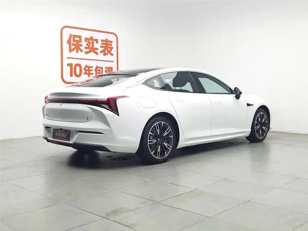 Nezha S 2022 Range Extended Version 1160km Rear-Wheel Drive Small Version — миниатюра 2
