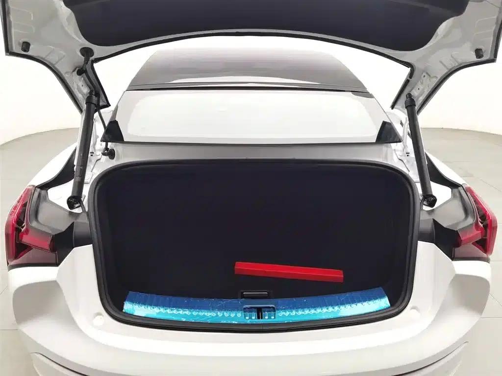 Nezha S 2022 Range Extended Version 1160km Rear-Wheel Drive Small Version — миниатюра 16