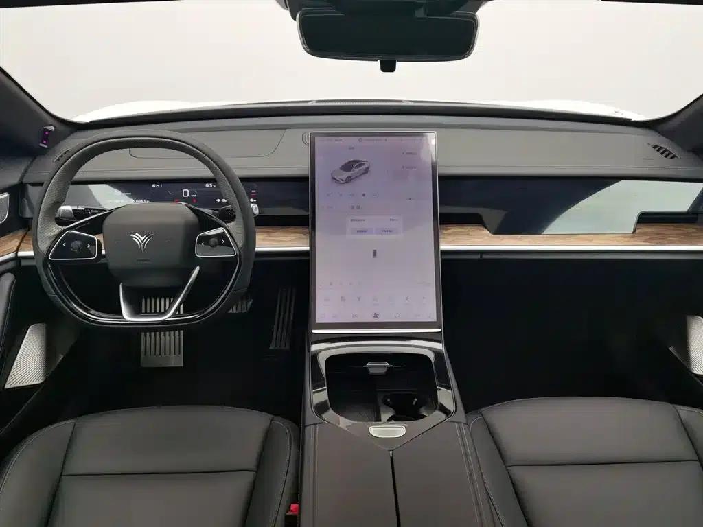 Nezha S 2022 Range Extended Version 1160km Rear-Wheel Drive Small Version — миниатюра 5