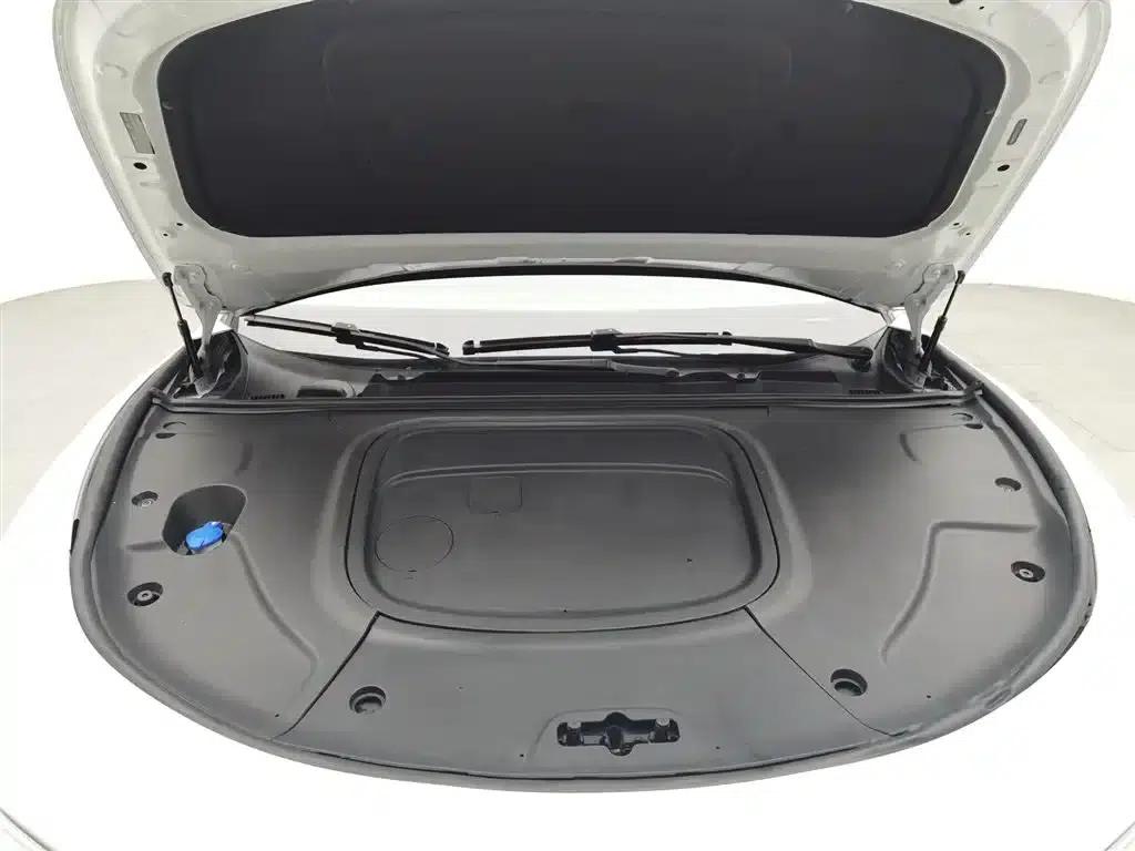 Nezha S 2022 Range Extended Version 1160km Rear-Wheel Drive Small Version — миниатюра 6