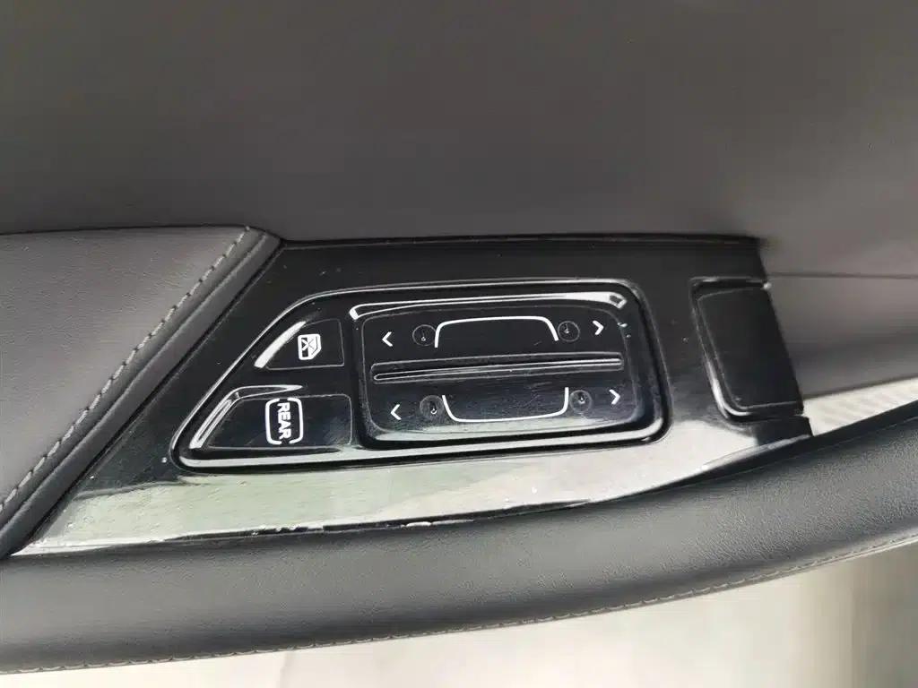 Nezha S 2022 Range Extended Version 1160km Rear-Wheel Drive Small Version — миниатюра 9