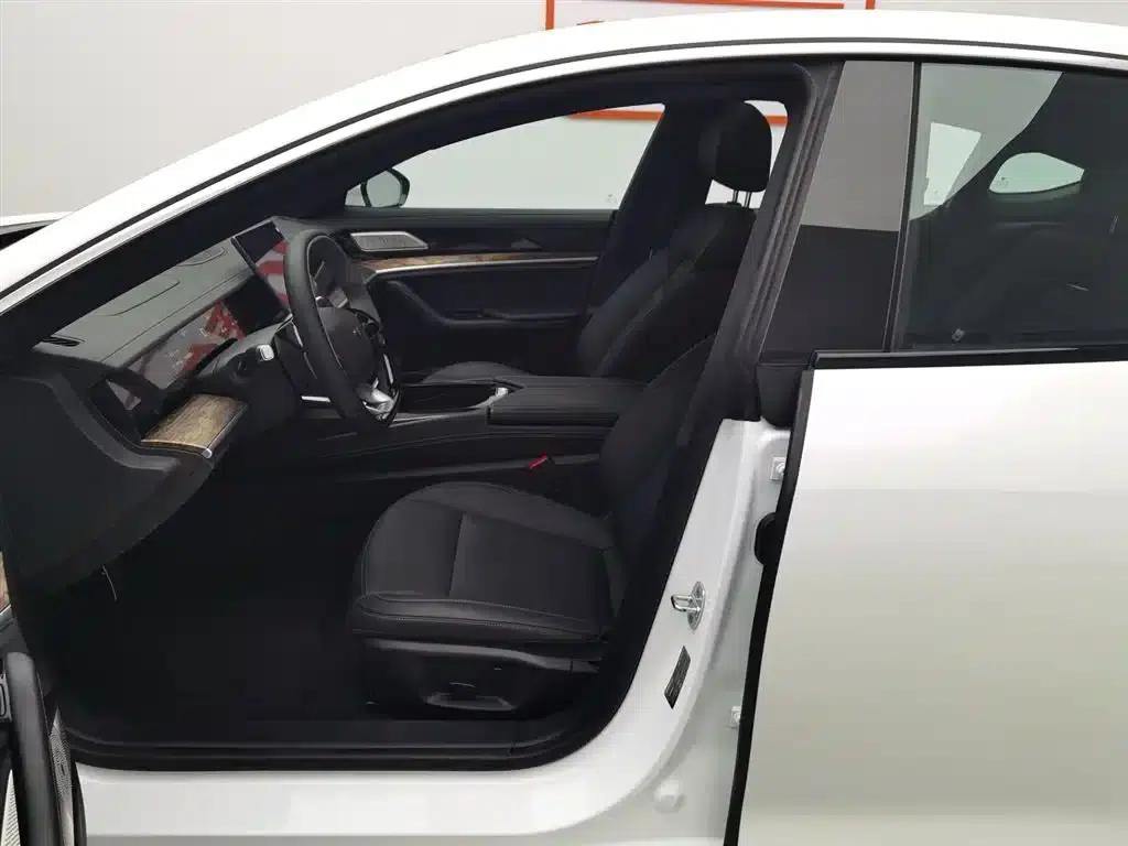 Nezha S 2022 Range Extended Version 1160km Rear-Wheel Drive Small Version — миниатюра 10