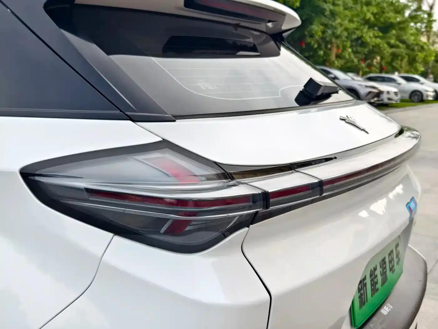 Nezha X 2024 Model 500 Premium Edition — миниатюра 16