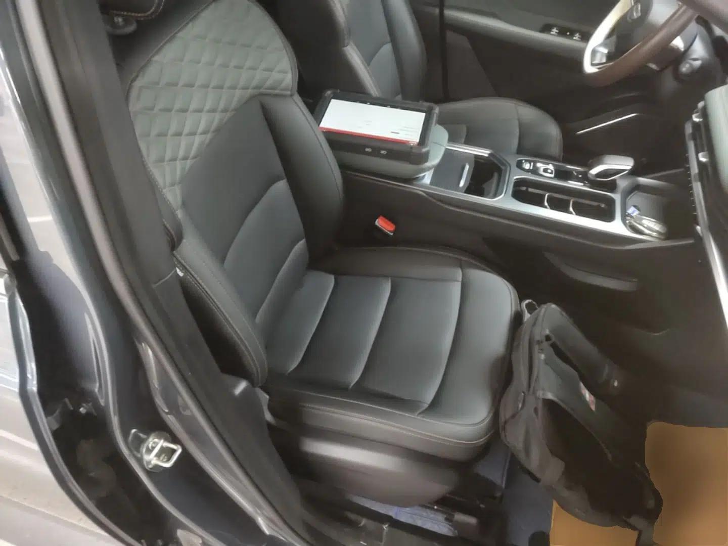 Geely Auto Haoyue L 2023 2.0T DCT Prestige Edition — миниатюра 23
