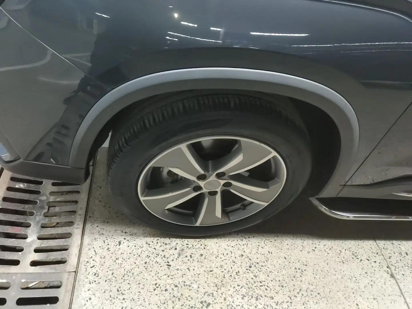 Geely Auto Haoyue L 2023 2.0T DCT Prestige Edition — миниатюра 8
