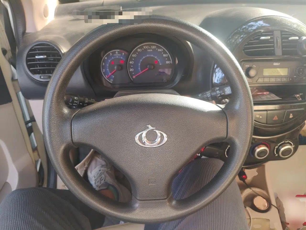 Geely Auto Panda Classic 2011 1.3L Manual Comfort II — миниатюра 11