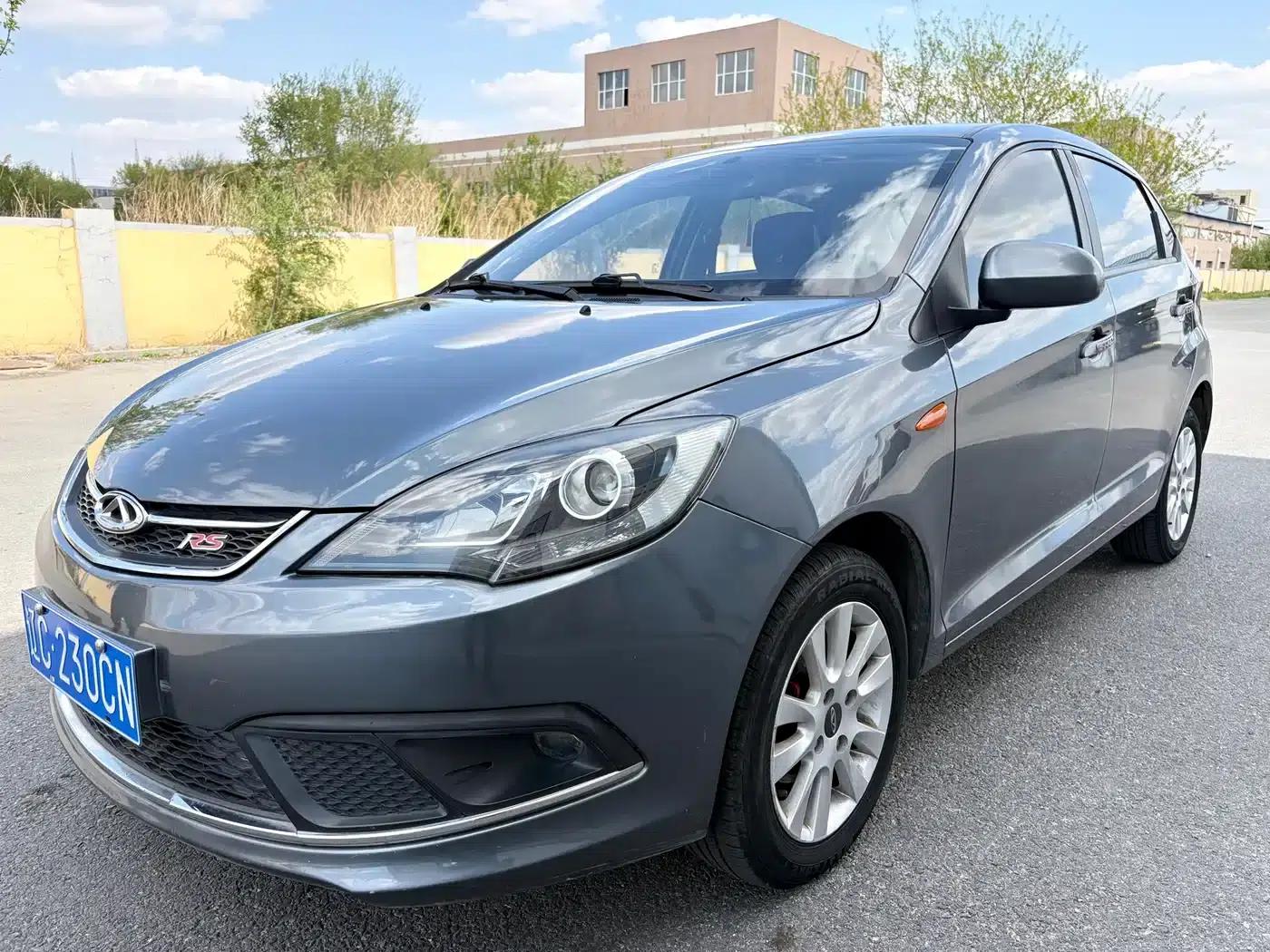 Fengyun 2 2015 1.5L Manual Elite Edition — миниатюра 1