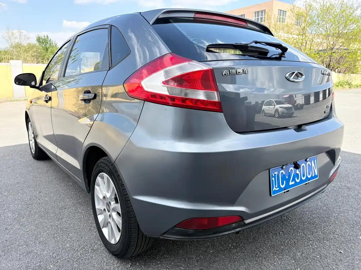 Fengyun 2 2015 1.5L Manual Elite Edition — миниатюра 4