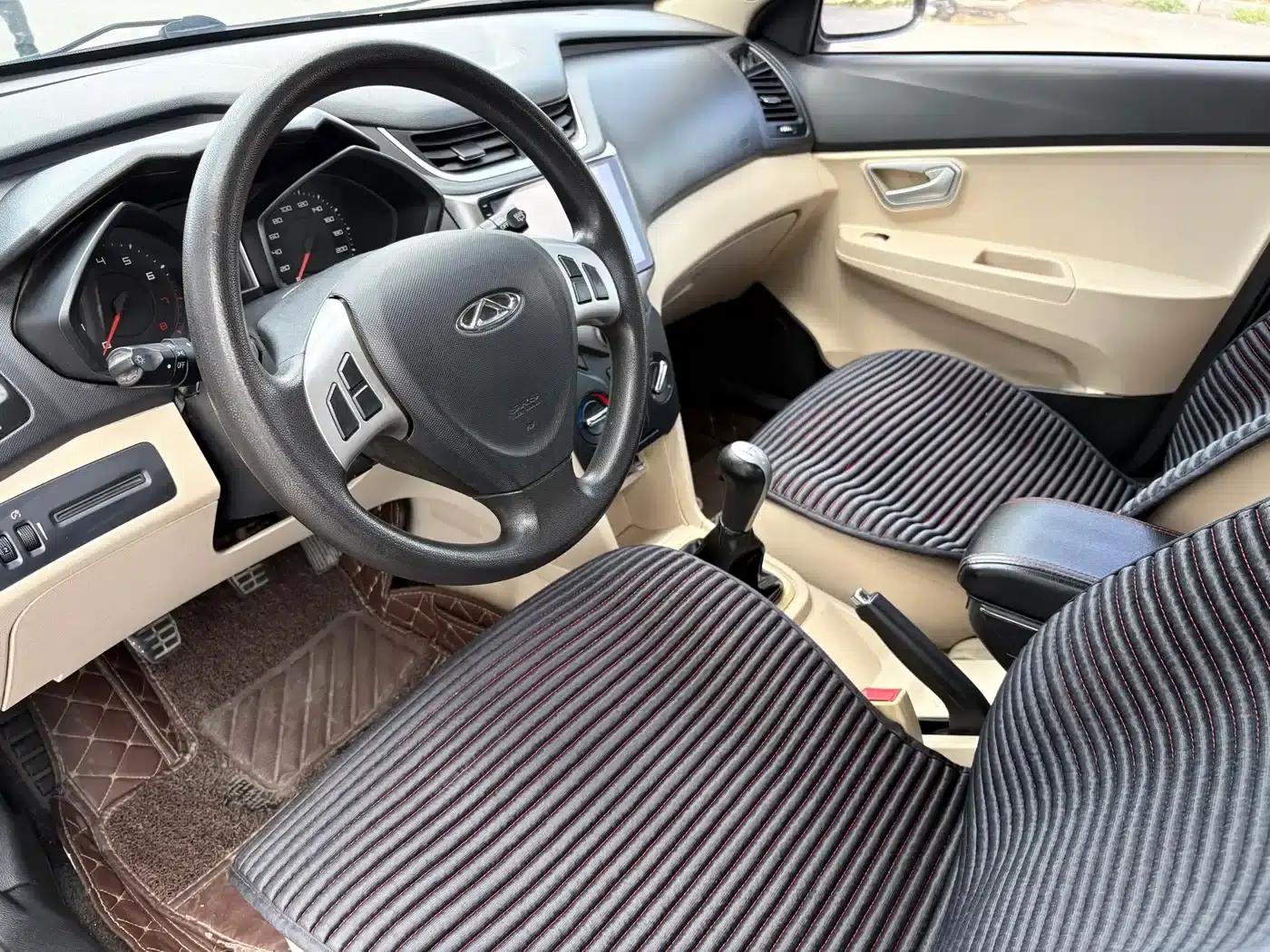 Fengyun 2 2015 1.5L Manual Elite Edition — миниатюра 7