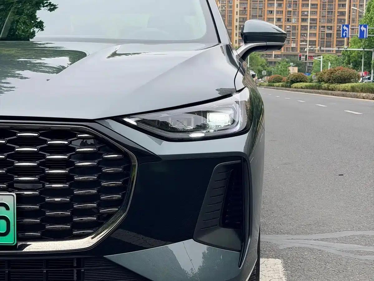Fengyun A8L 2025 1.5TGDI 145km Luxury Edition — миниатюра 19
