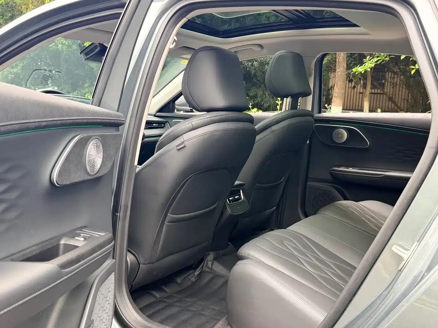 Fengyun A8L 2025 1.5TGDI 145km Luxury Edition — миниатюра 9