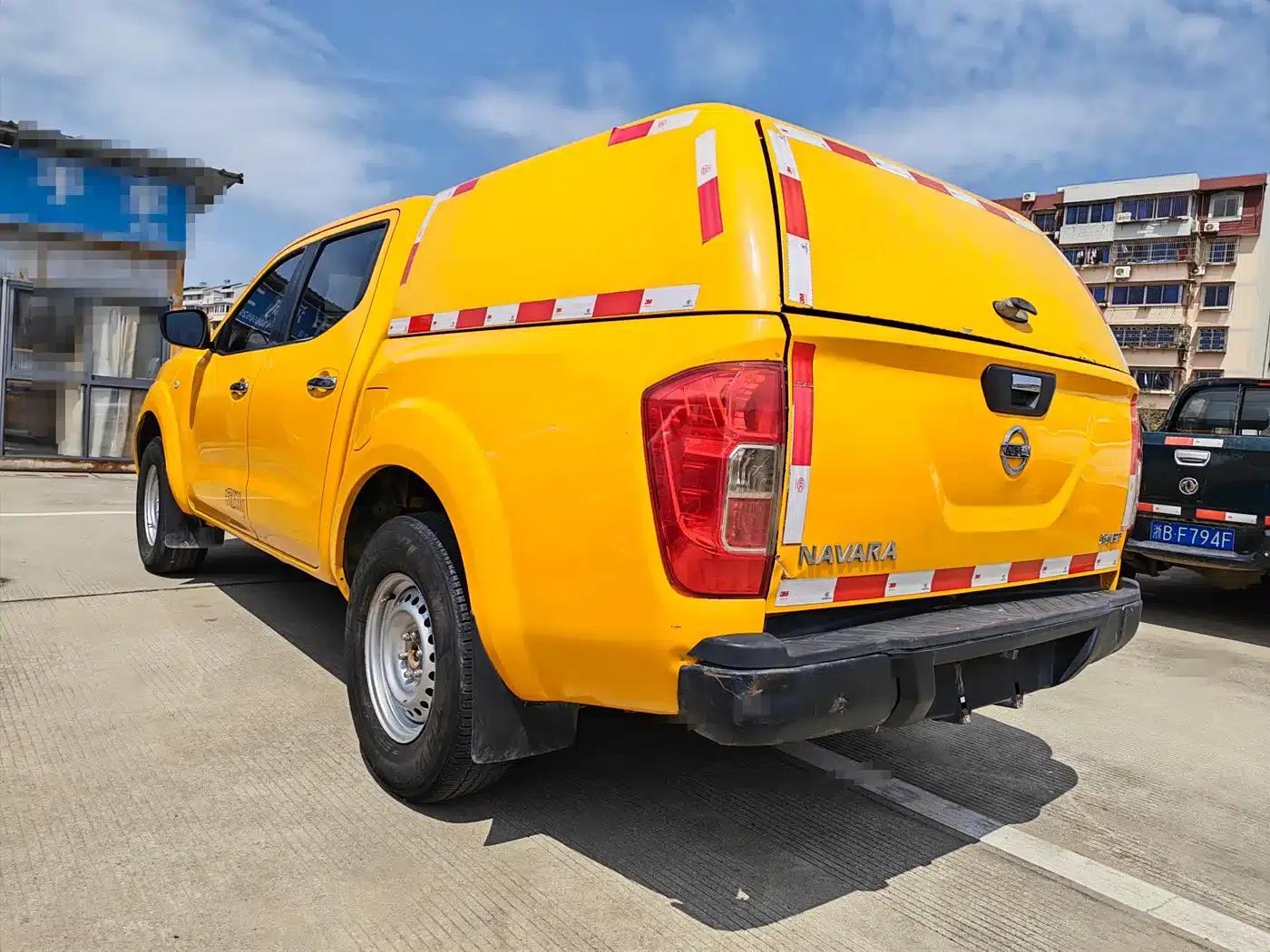Navara 2020 Side-Opening Window Van — миниатюра 3