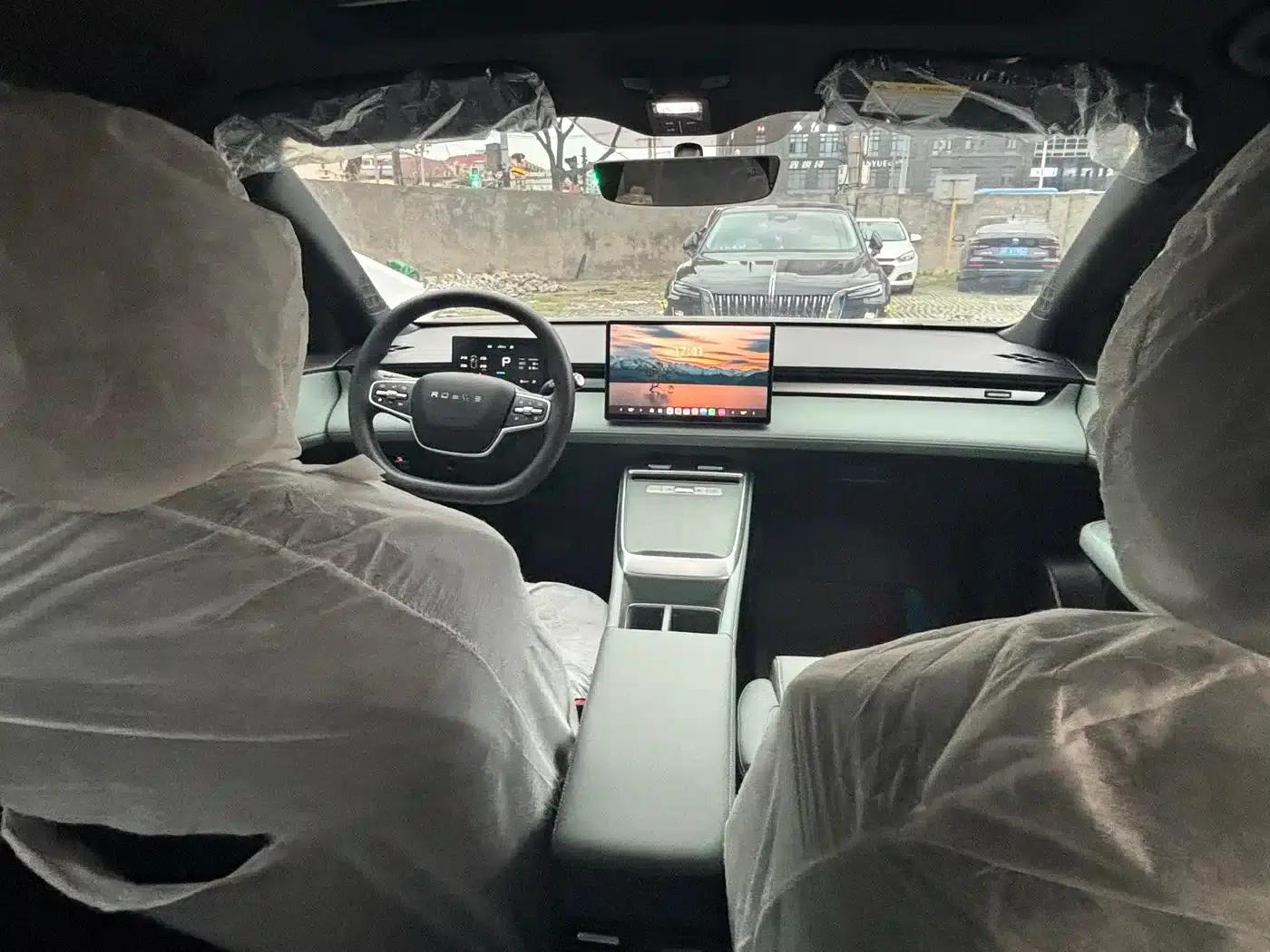 Roewe D6 2025 450km Premium Edition — миниатюра 4