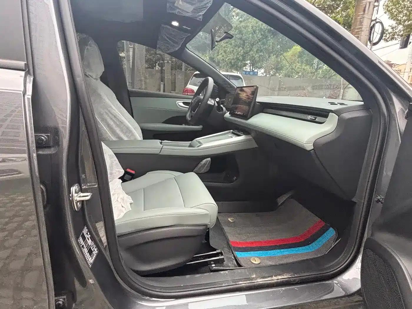 Roewe D6 2025 450km Premium Edition — миниатюра 5