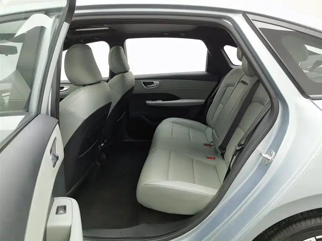 Roewe D6 2025 450km Premium Edition — миниатюра 15
