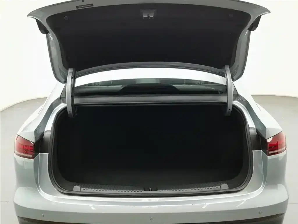 Roewe D6 2025 450km Premium Edition — миниатюра 16