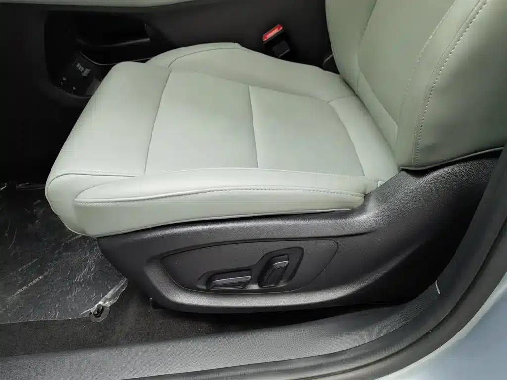 Roewe D6 2025 450km Premium Edition — миниатюра 20