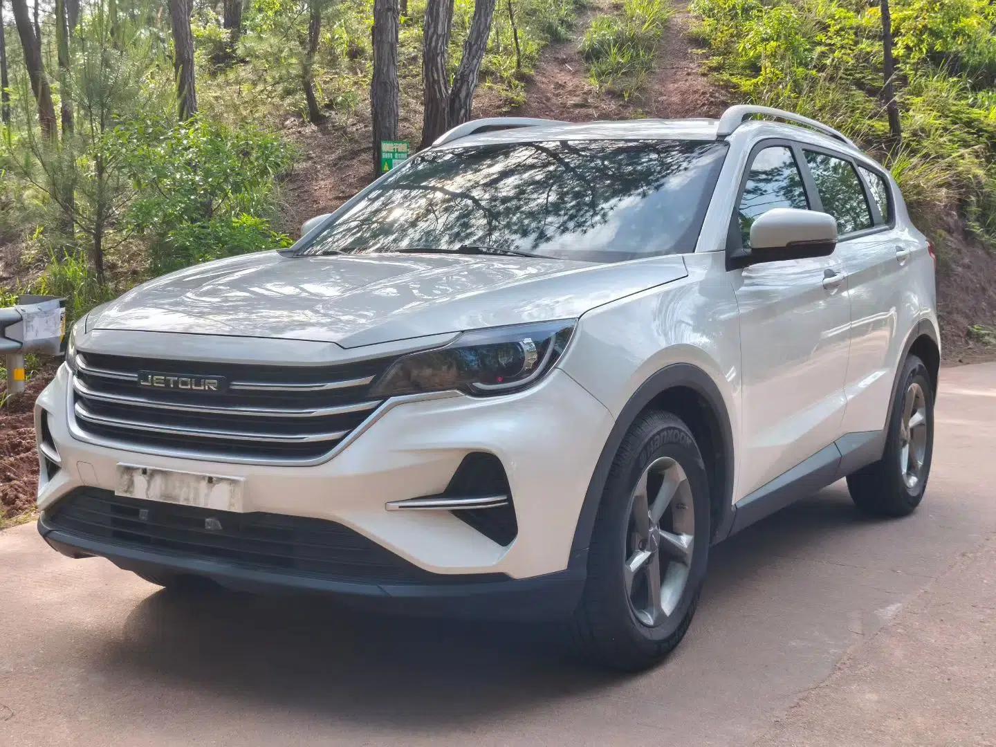 JETOUR X70M 2020 Revised Version 1.5T DCT Companion Edition 5 Seats — миниатюра 1