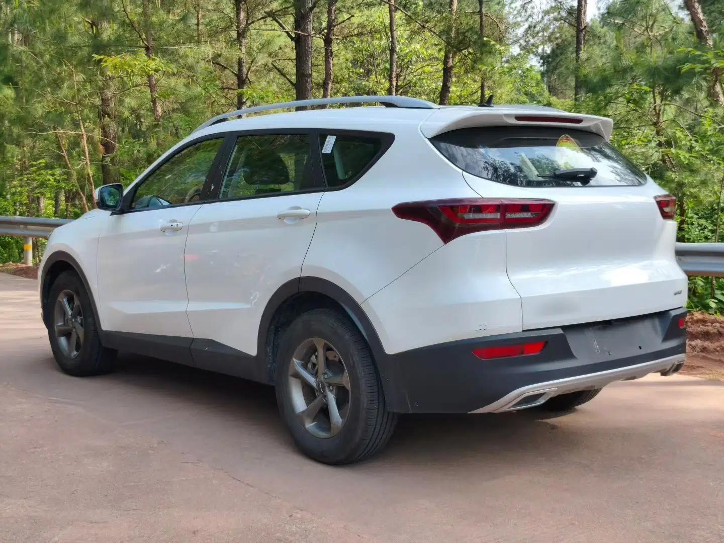 JETOUR X70M 2020 Revised Version 1.5T DCT Companion Edition 5 Seats — миниатюра 4
