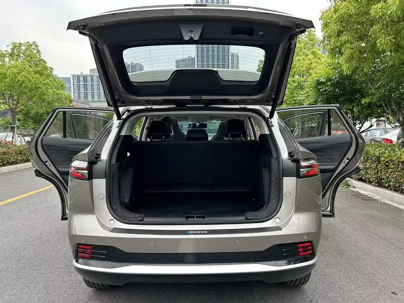 Roewe D5X DMH 2024 135 Flagship Edition — миниатюра 13