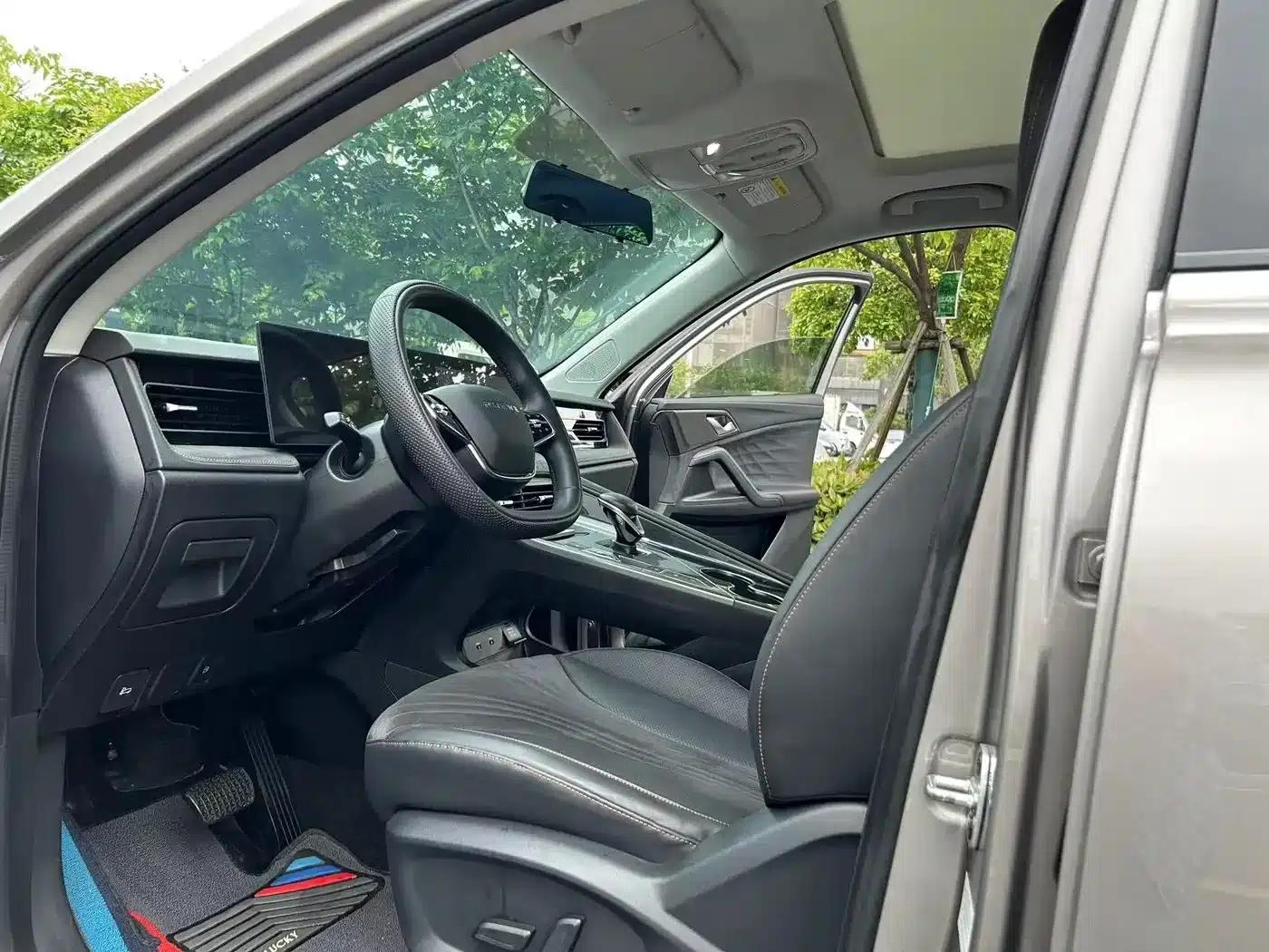 Roewe D5X DMH 2024 135 Flagship Edition — миниатюра 7
