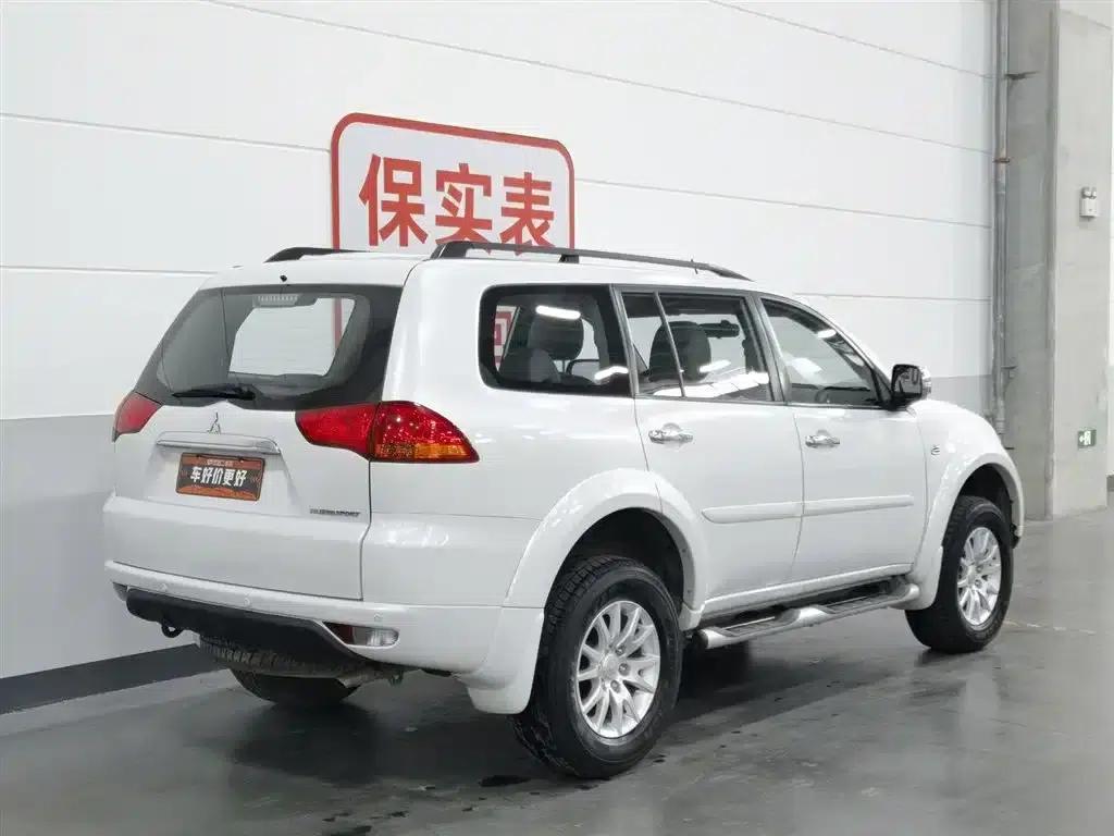 2013 Pajero Sport 3.0L Automatic 4WD Executive Edition — миниатюра 2