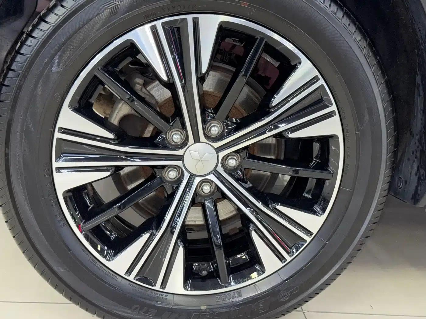 Eclipse Cross 2018 1.5T CVT 4WD True Self Edition — миниатюра 26