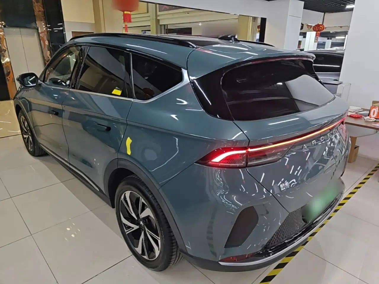 ARCFOX Alpha T 2023 480E Forest Edition 175kW — миниатюра 4