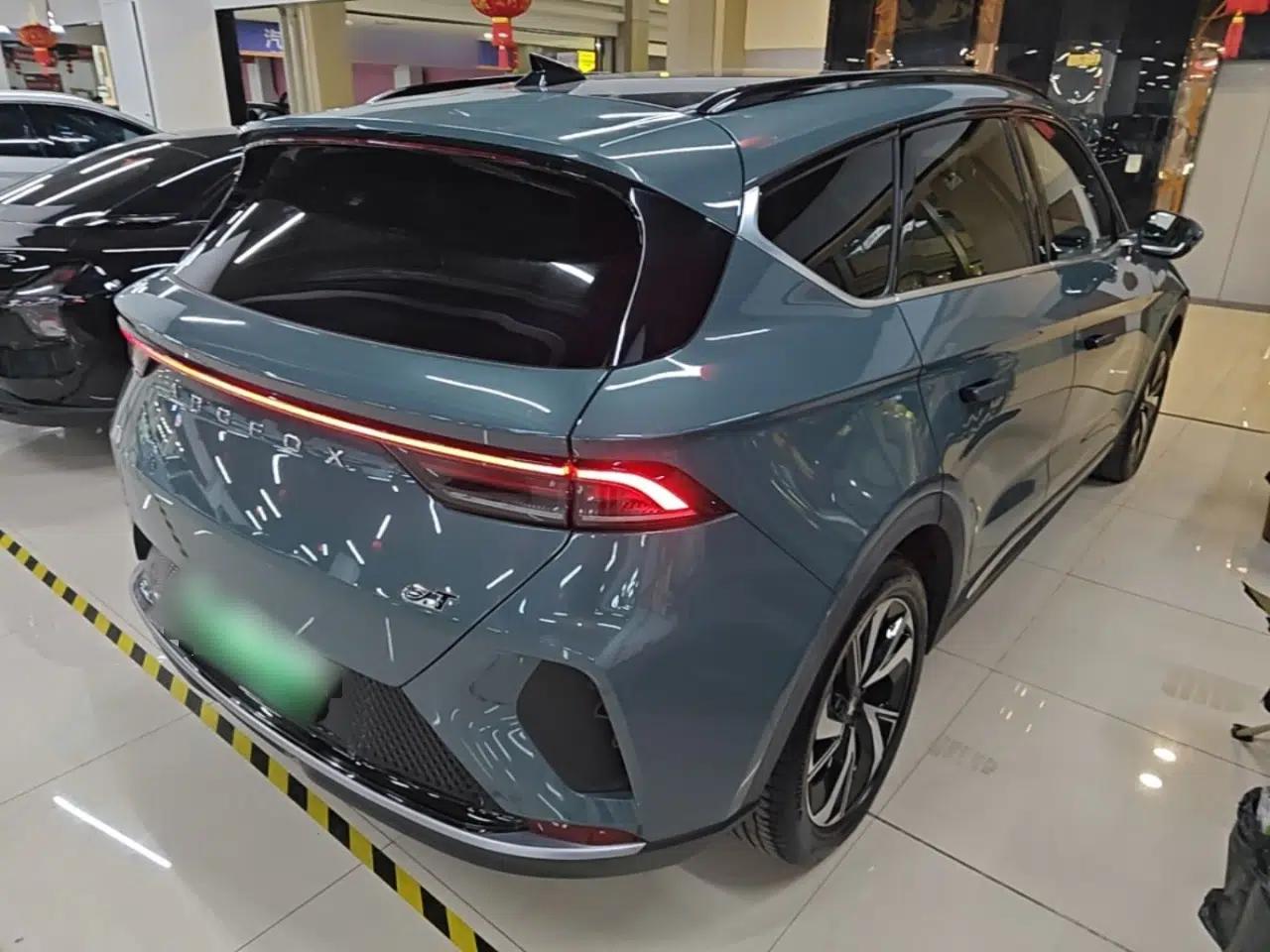 ARCFOX Alpha T 2023 480E Forest Edition 175kW — миниатюра 6