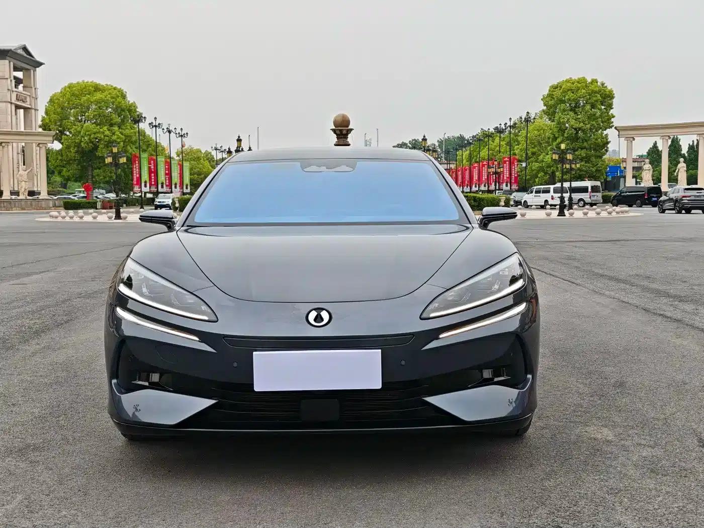 Denza Z9 2024 Model, 1100km Range, 4WD Ultra Edition — миниатюра 2