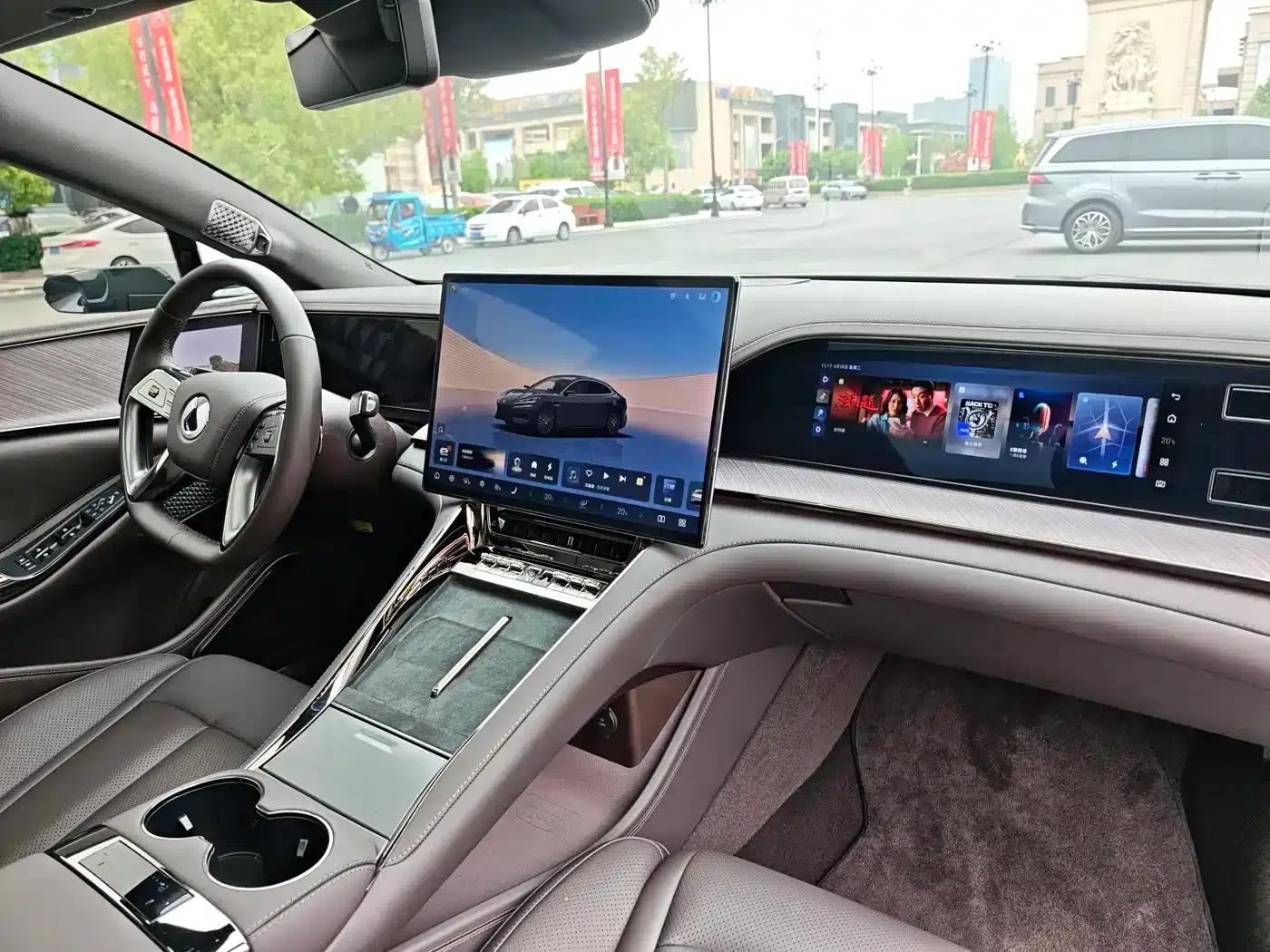 Denza Z9 2024 Model, 1100km Range, 4WD Ultra Edition — миниатюра 11
