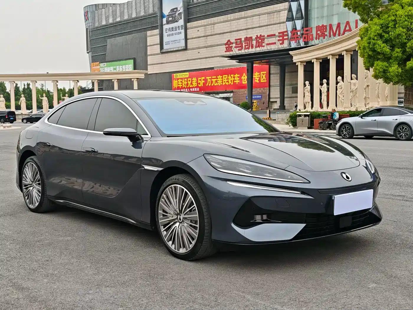 Denza Z9 2024 Model, 1100km Range, 4WD Ultra Edition — миниатюра 3